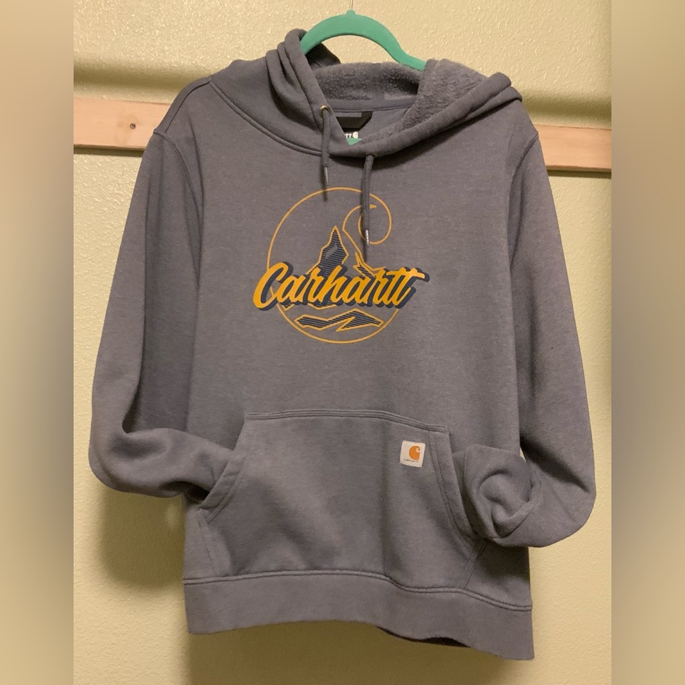 Snuggly Carhartt hoodie